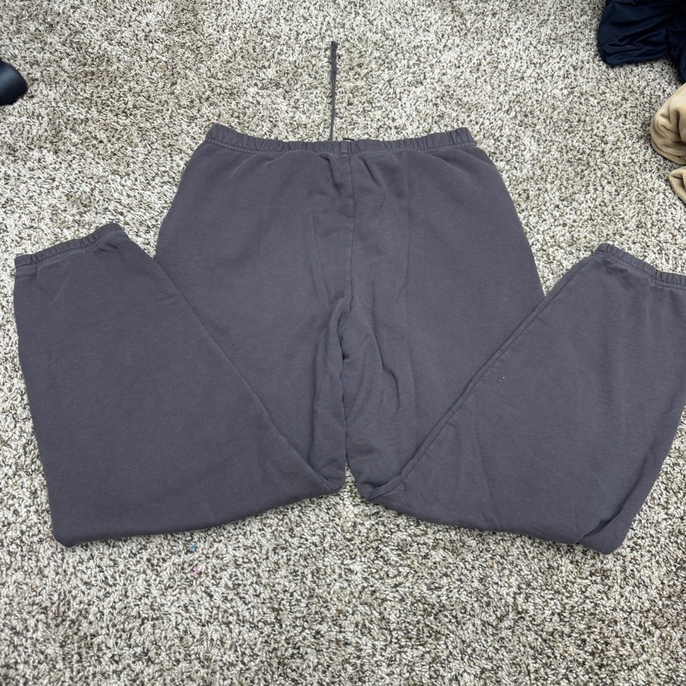 SKIMS Women's brown sweatpants - Picture 3 of 3